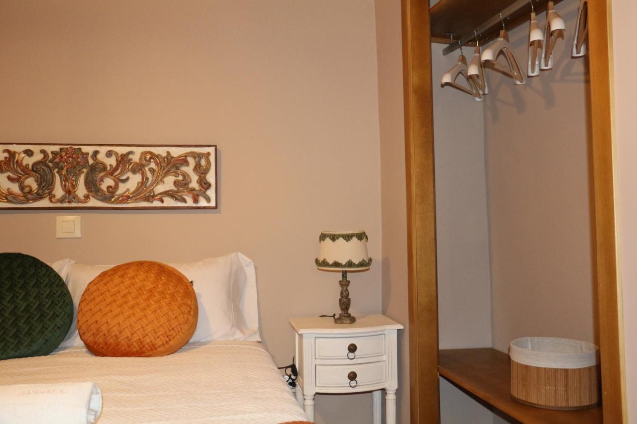 Apartamentos Coliseo トレド エクステリア 写真